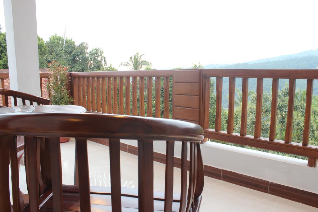 Maliana Homestay Мундук Номер фото