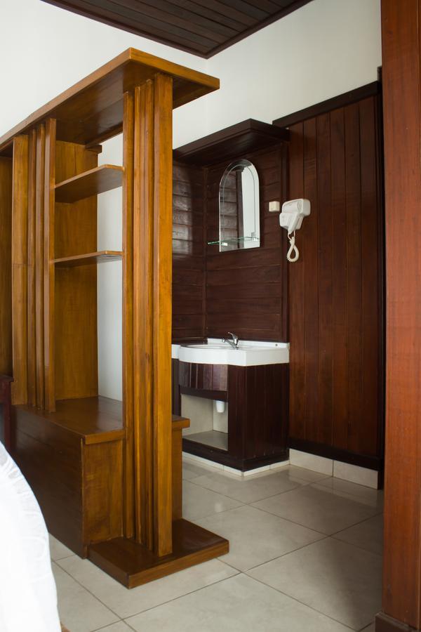 Maliana Homestay Мундук Экстерьер фото